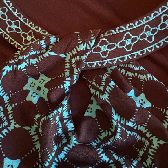 Magnolia Grace – Twisted Keyhole Embroidered Neckline Party Dress - XL - Picture 3 of 7